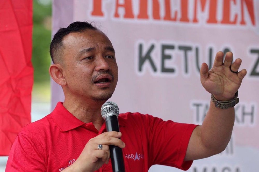 Image from: Jangan kena ‘kencing’ lagi! Onn Hafiz ingatkan pengundi Johor, persoal janji Maszlee Malik