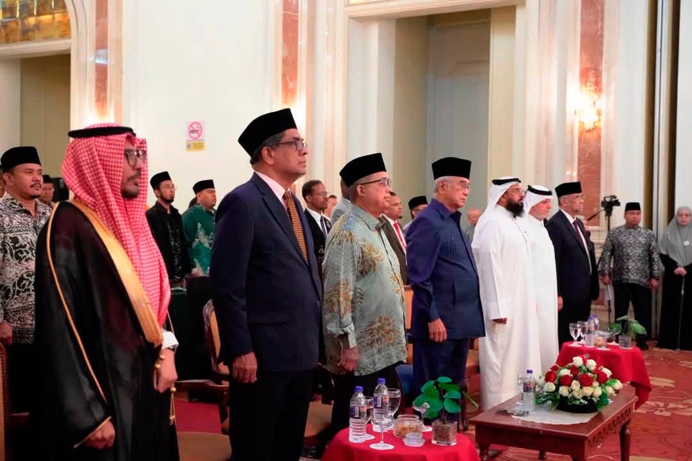 Image from: Jangan salah faham! Dialog antara agama penting bina persefahaman, perkukuh rasa hormat – Aaron Ago