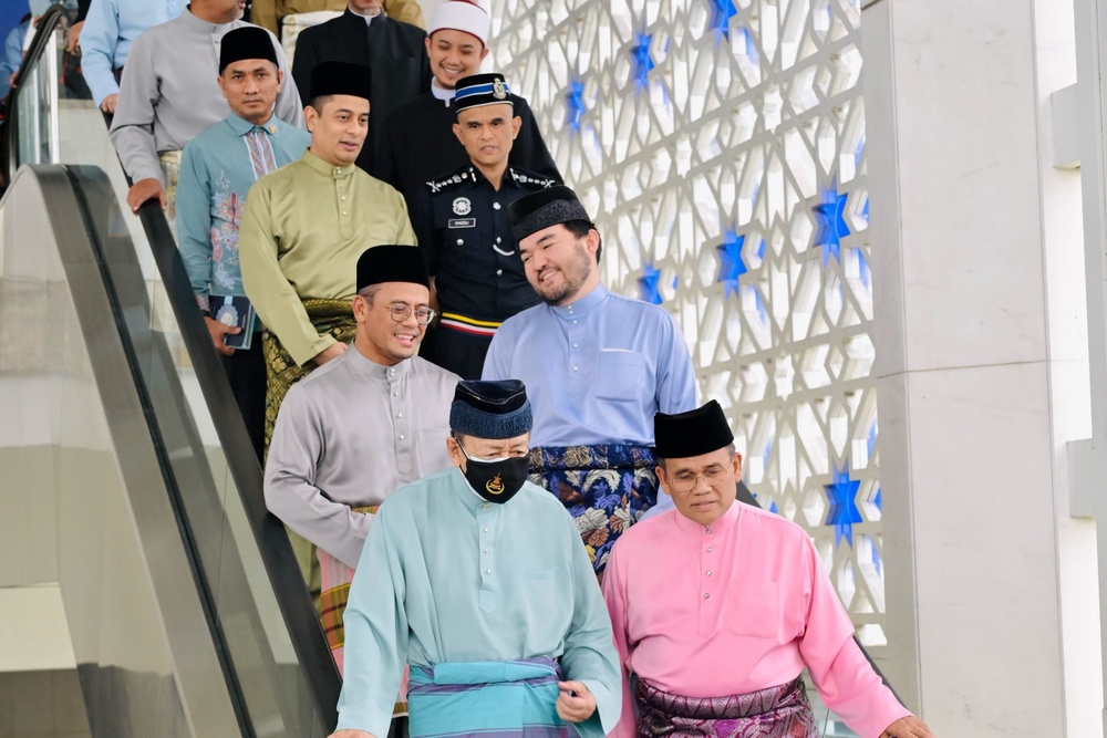 Image from: Jauhi pecah amanah! Jangan seleweng, khianat demi kepentingan peribadi – Sultan Selangor