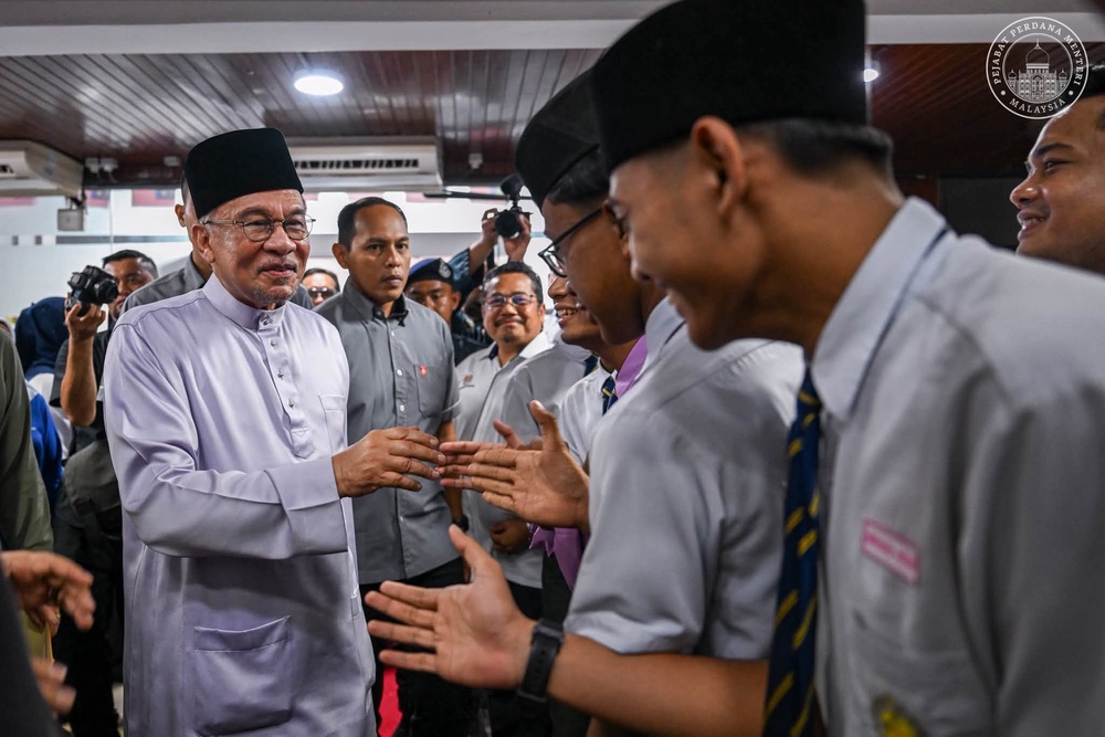 Image from: Hentikan! Jangan beri ruang kepada budaya buli, sikap sombong di sekolah – PM Anwar