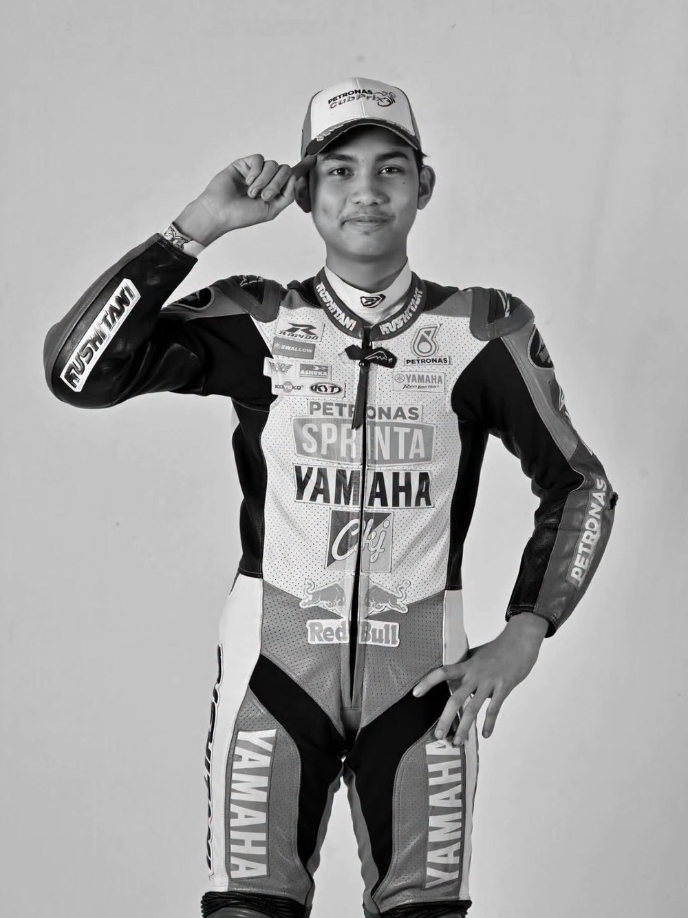 Image from: Taufiq ziarah keluarga Farres Putra, kongsi kisah terakhir arwah – “Doa solat panjang daripada biasa”