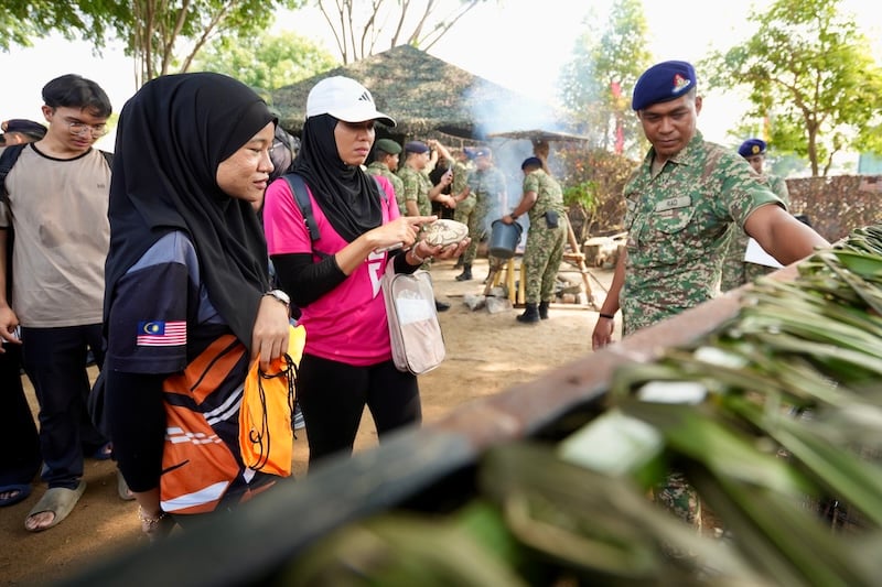 Image from: Pertahanan negara bukan tugas tentera semata-mata! Rakyat perlu bersama demi kedaulatan negara