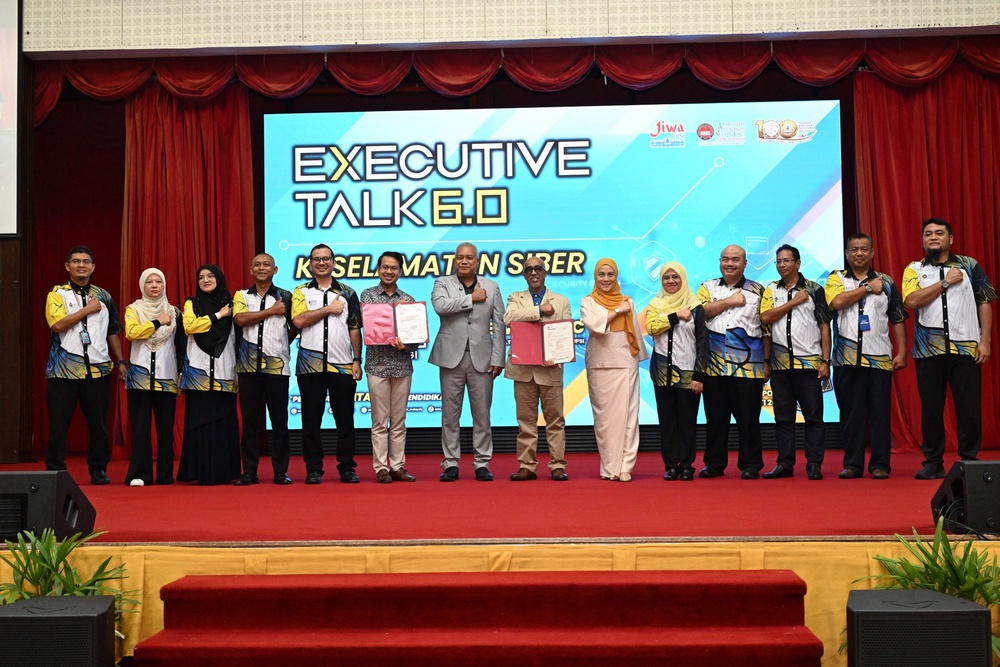 Image from: Sabri Yunus, Ahmad Fedtri lanjut pengajian sarjana di UPSI menerusi APEL.Q