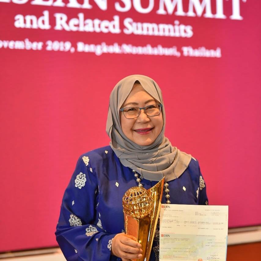 Image from: Dari Hollywood hingga ke Putrajaya, ini 10 wanita sedang mencorak masa depan Malaysia!