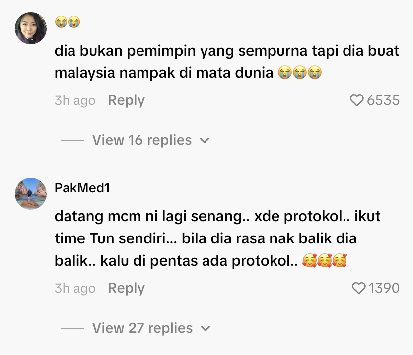 Image from: Tun M muncul berkerusi roda, pilih berpanas bersama rakyat sambut merdeka di Putrajaya