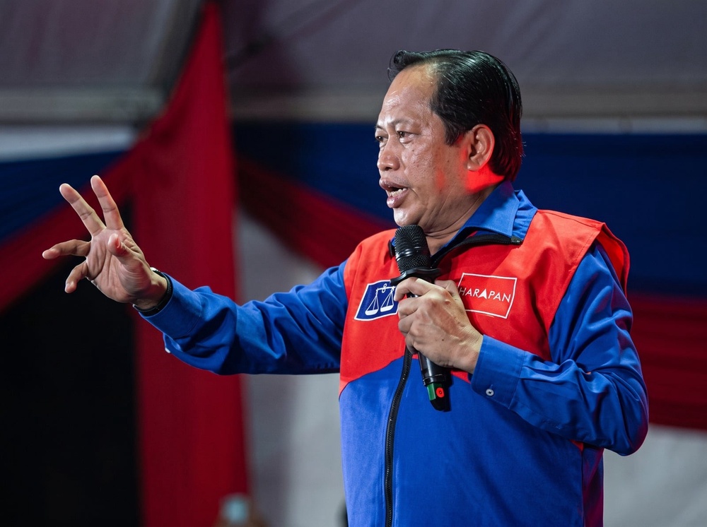 Image from: Ahmad Maslan tegaskan BN setia dengan Kerajaan Perpaduan hingga akhir penggal