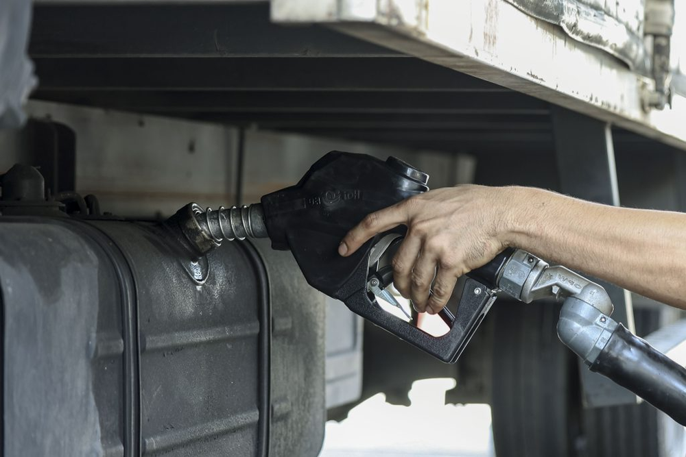Image from: Kerajaan teliti pemindahan kuota subsidi diesel kepada ahli keluarga – Amir Hamzah