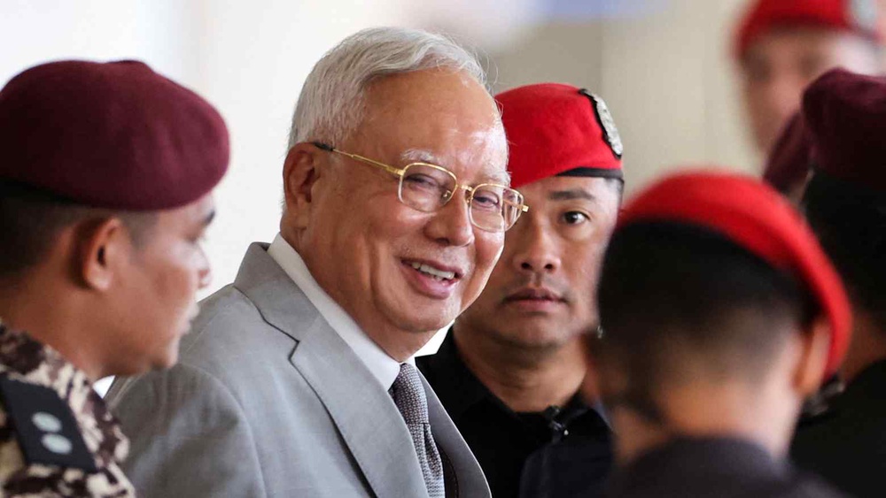 Image from: 1MDB rugi hampir RM23 bilion! Peguam tegaskan Najib perlu bertanggungjawab