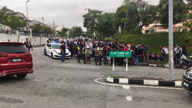 Image from: Bercanggah bukti forensik! Pelajar tingkatan lima tak digilis kenderaan dipandu polis – Peguam