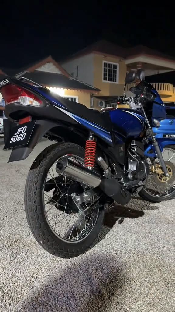 Image from: Akmal Saleh tampil jelaskan isu hadiah cabutan bertuah -““Tak apa, akak ambillah RXZ itu”