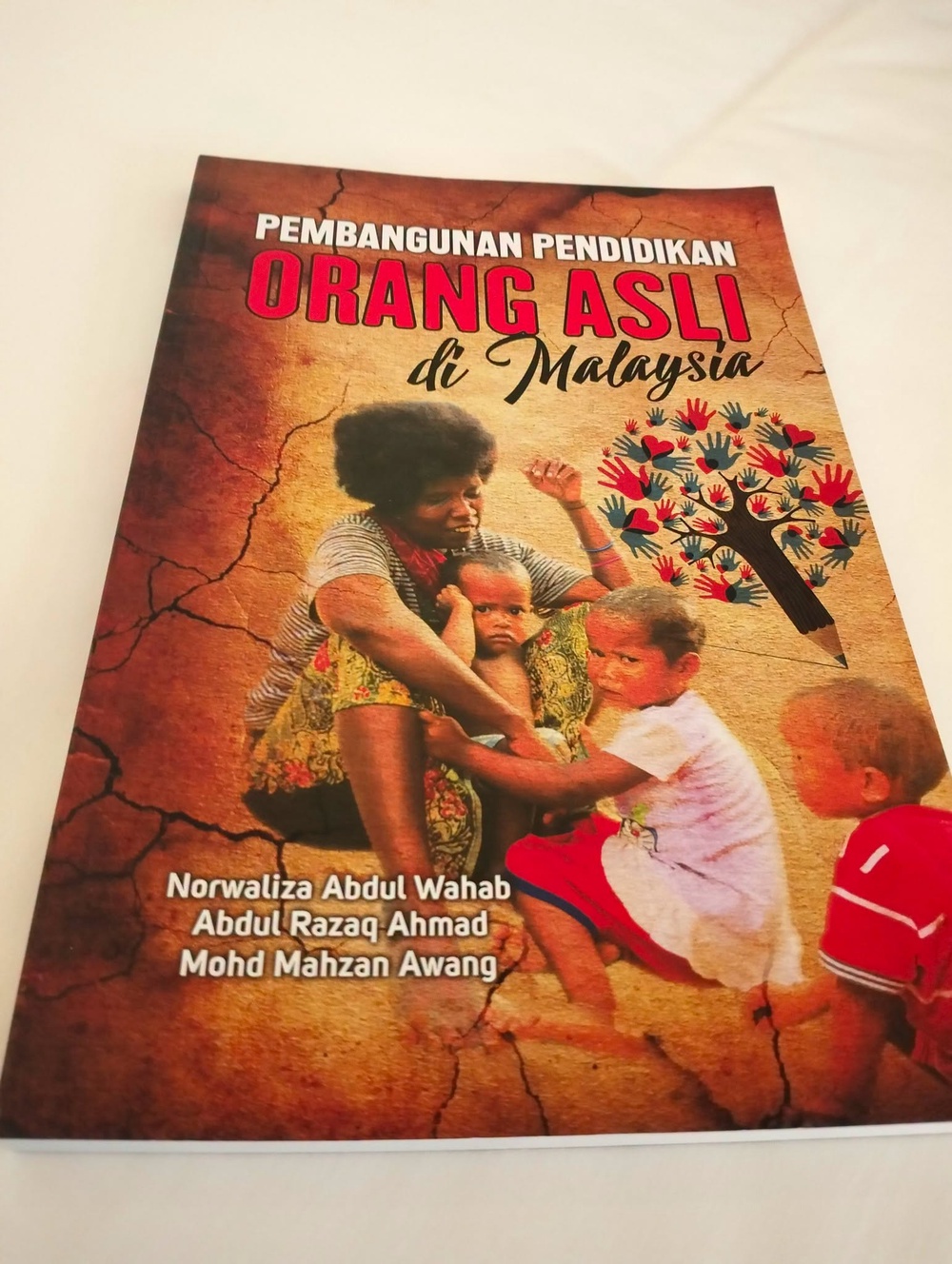 Image from: Guru-guru di pedalaman… tunggu saya ya! Semoga terus kuat demi anak Malaysia – Fadhlina