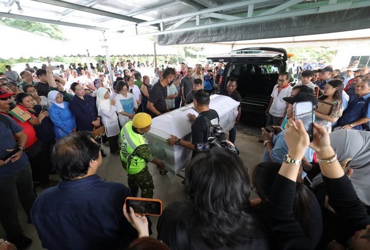 Image from: Cita-cita jadi doktor diteruskan, Sarawak tanggung pendidikan anak mendiang Debra