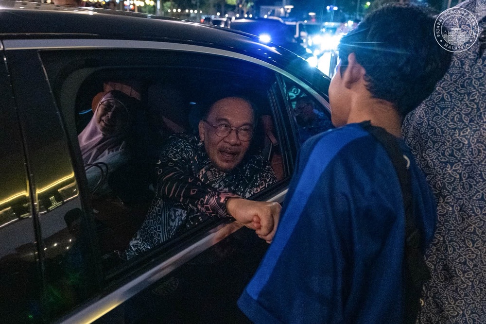 Image from: PM Anwar tempelak ‘penunggang’ Islam, Melayu! Riuh melaung bangsa, akhlak & idealisme pula diketepikan