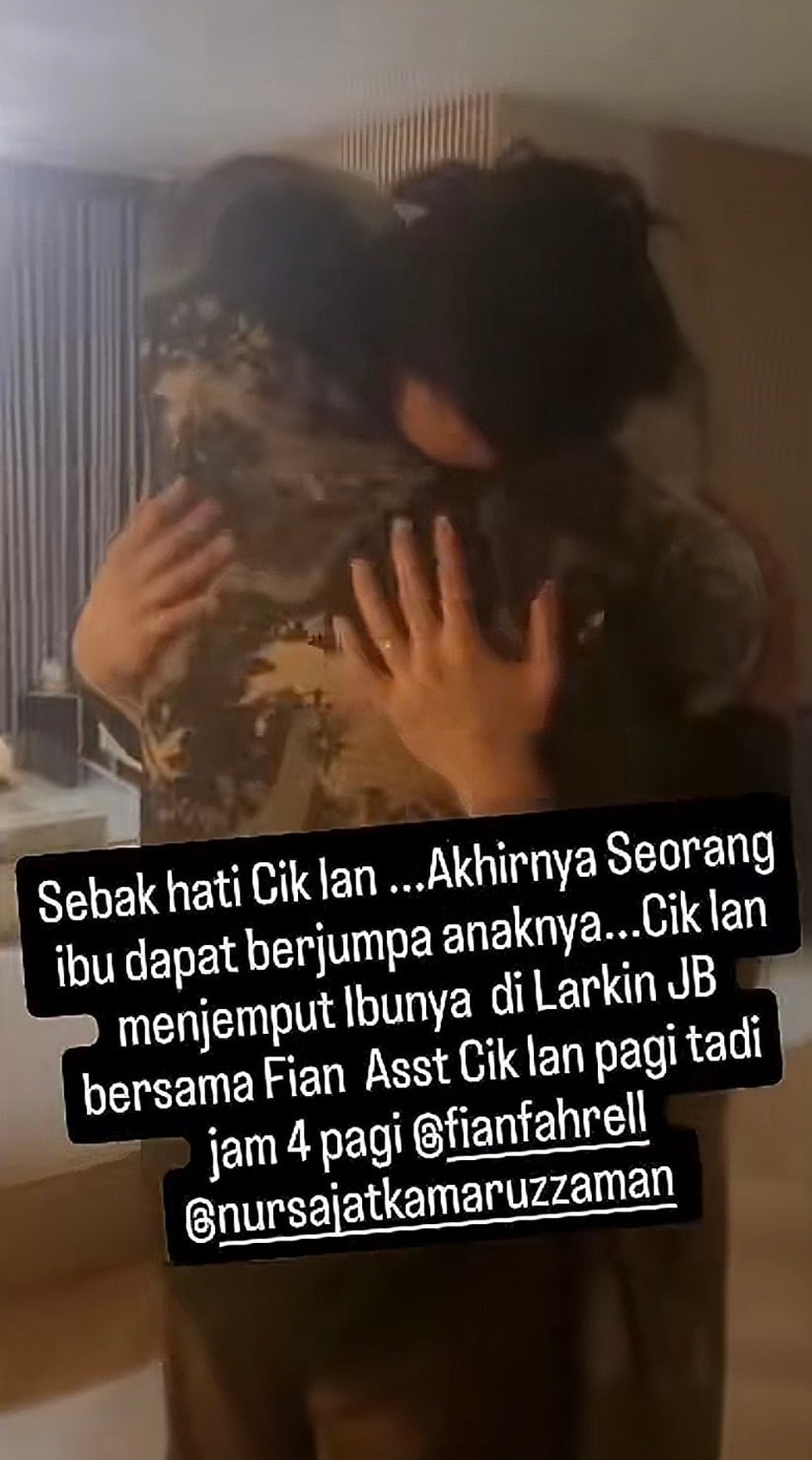Image from: Dah lama tak jumpa ibu! Air mata Sajat akhirnya tumpah di Singapura