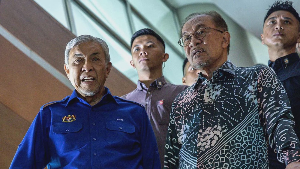 Image from: Ada masalah dengan Anwar? Ahmad Zahid nafi dakwaan! BN kekal komited jaga kestabilan politik