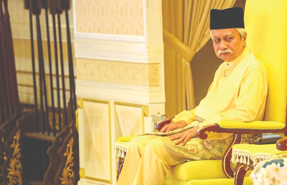 Image from: Diturunkan takhta? Tuanku Muhriz kekal Yang di-Pertuan Besar Negeri Sembilan – DKU