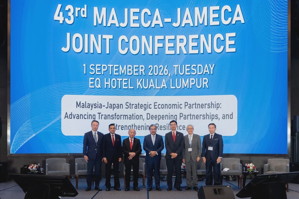 Image from: Siasatan lebihan kapasiti AS: Malaysia tunggu keputusan dalam tiga minggu – Johari Ghani