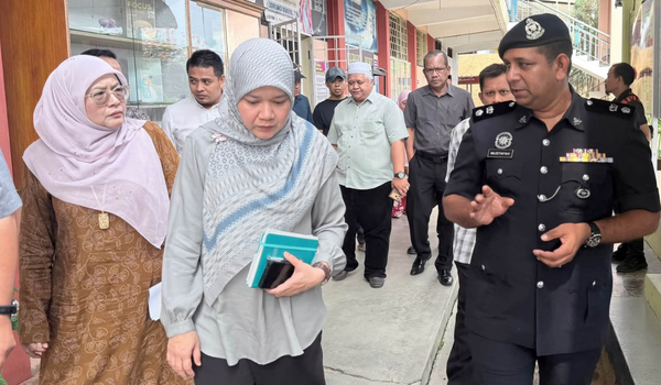 Image from: Kehadiran polis di sekolah penting cegah awal masalah disiplin, jenayah – Fadhlina