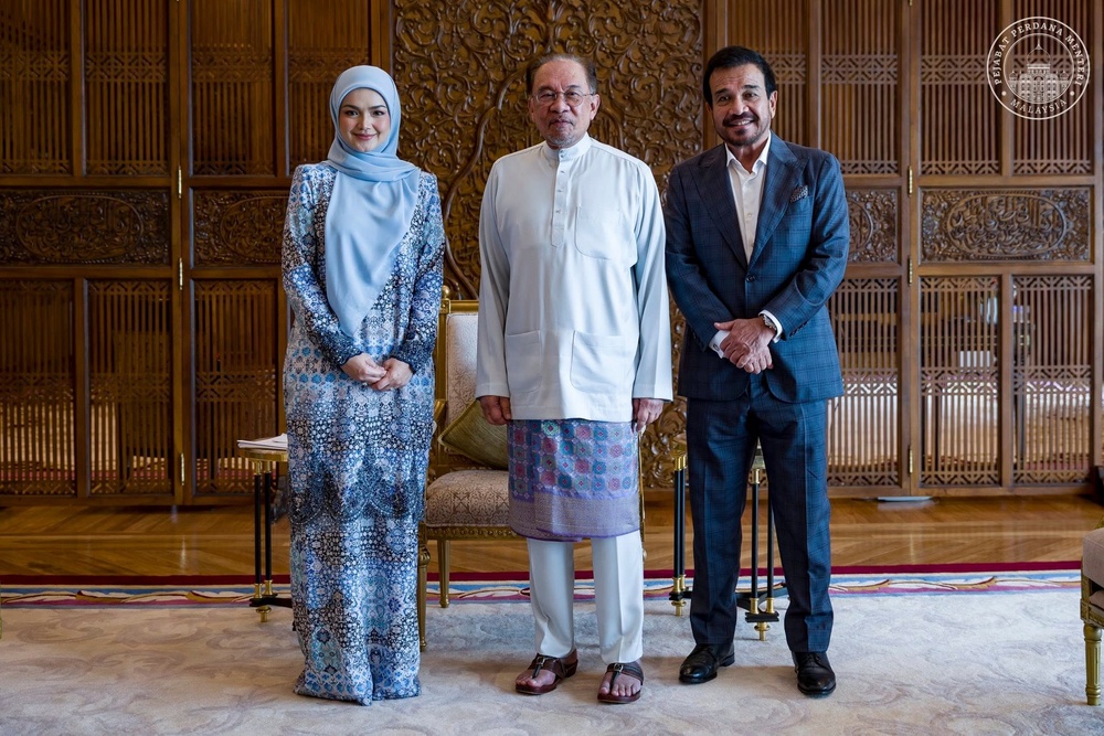 Image from: ‘Jika bukan kita, siapa lagi?’ Kor Ming pertahan sokongan PM Anwar buat artis tempatan