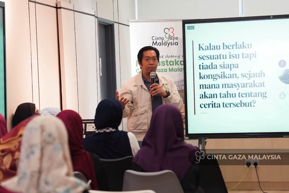 Image from: Pernah digari kerana hantaran FB, Harris Nasril pesan jangan salah guna media sosial!
