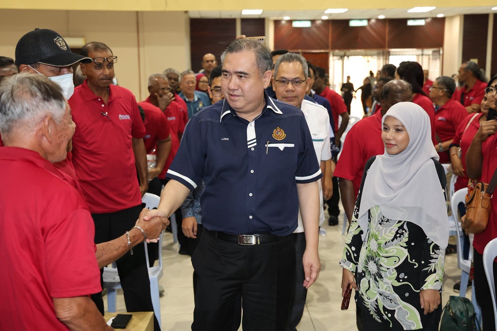 Image from: Agih pagi Isnin! Loke akan ‘turun’ ke Melaka, beri bantuan RM1,000 untuk pemandu teksi