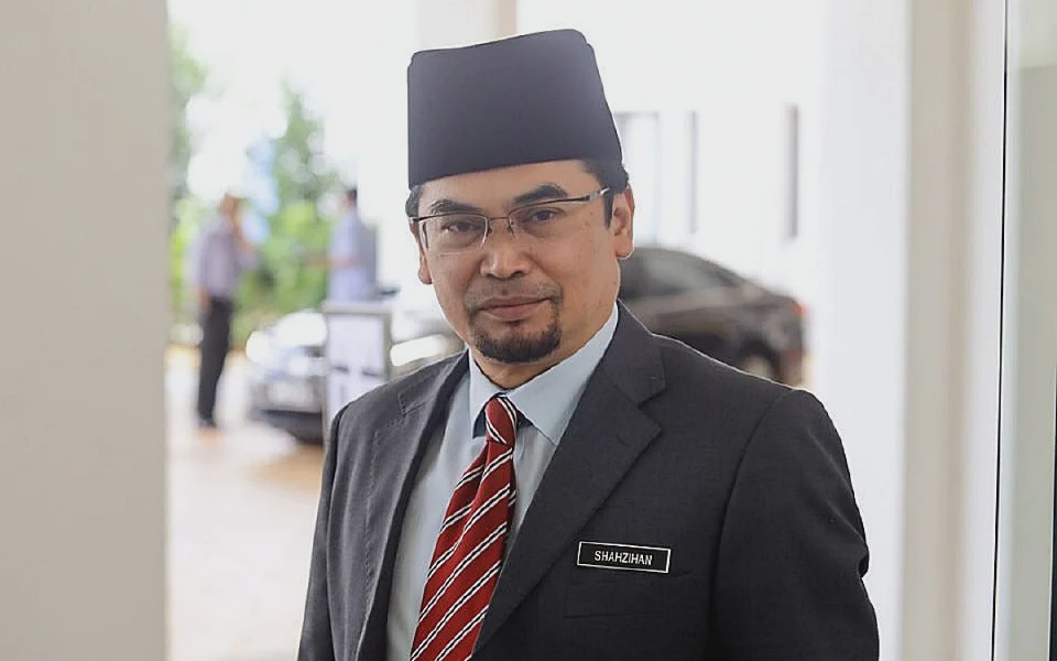 Image from: Disyaki buat ritual agama lain, pemuda Islam ditahan polis bersama ibu