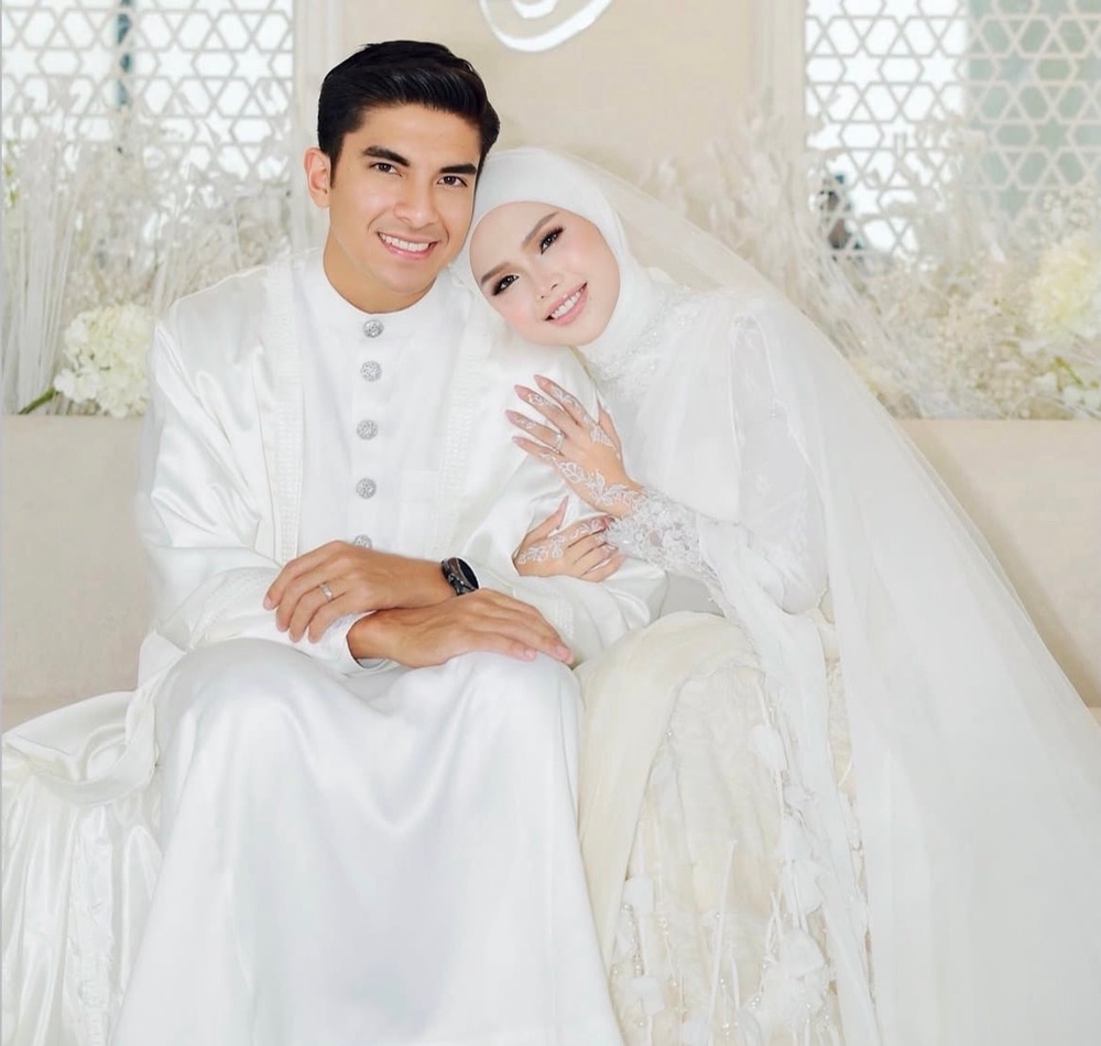 Image from: “Tak jatuh hina pun kahwin janda!” – Fazley Yaakob selar netizen persoal pilihan Syed Saddiq