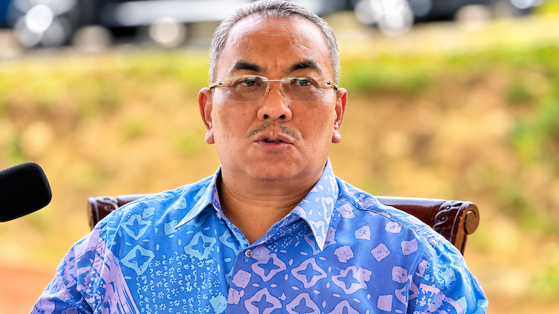 Image from: Dikaitkan isu pecah amanah litar RM40 juta, Sanusi jawab fitnah -“Duit apa hilang pun saya tak tahu!”