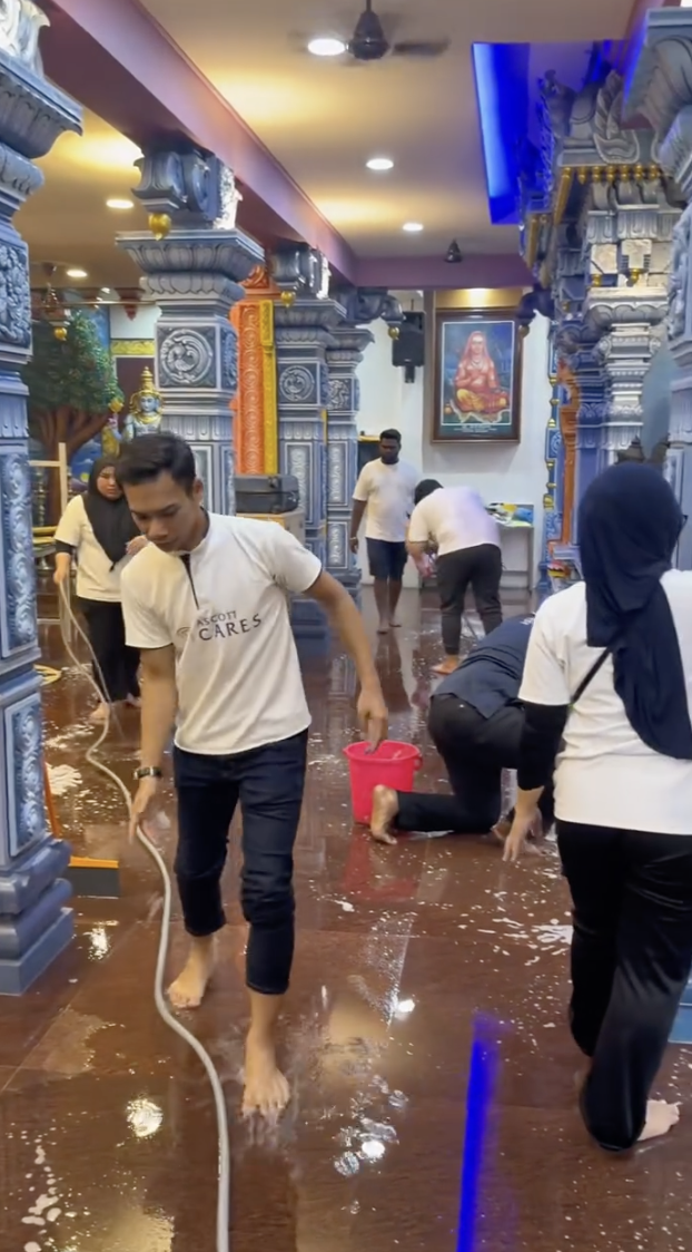 Image from: Orang Islam terlibat bersihkan kuil akan diberi bimbingan – JHEAIPP