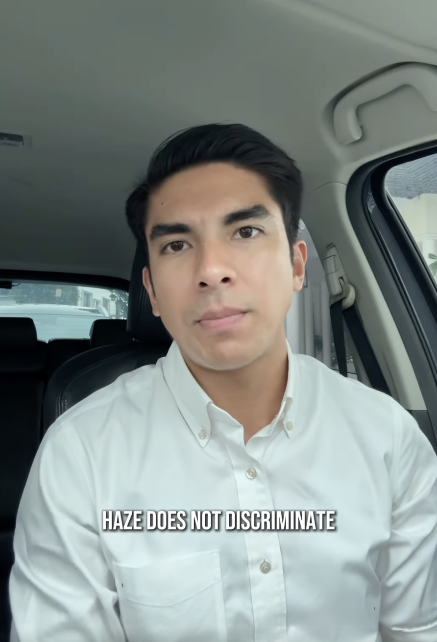 Image from: Bendera bukan lesen rosakkan alam! Syed Saddiq bidas bekas menteri Indonesia – “The power is in your hands”
