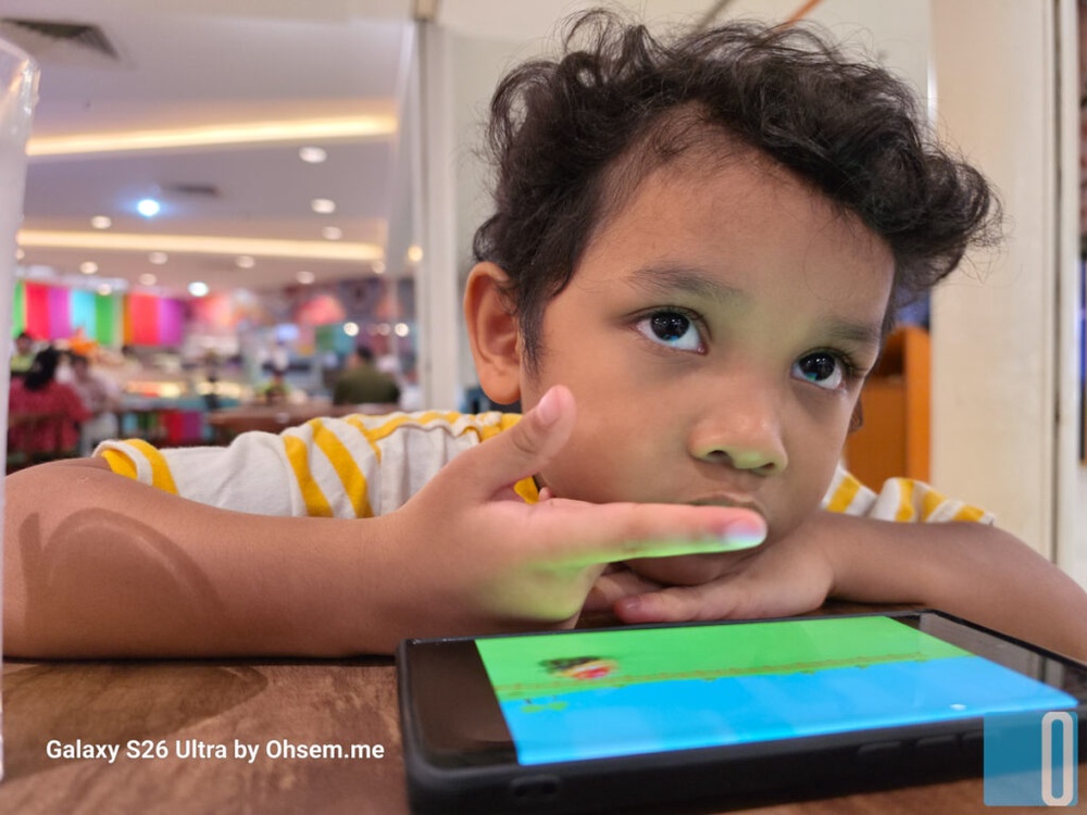 Samsung Galaxy S26 Ultra Review: The Android King Gets Lighter, Smarter, and a Bit Sneakier