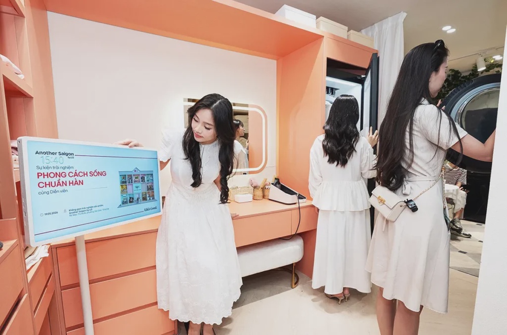 Housewarming by LG