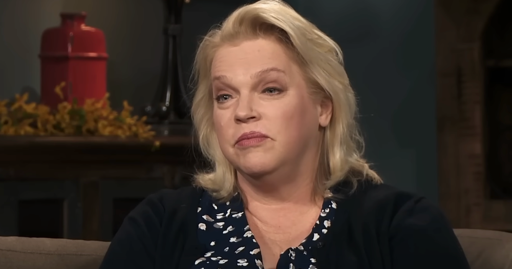 ‘Sister Wives’ Star Janelle Brown Pays Tribute to Late Son Garrison on(02)