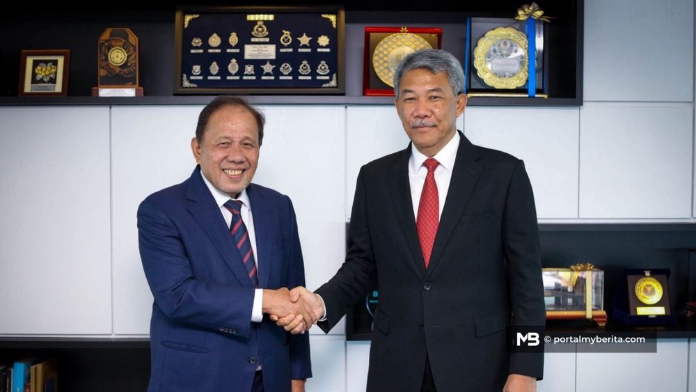 Image from: Tok Mat selesai angkat sumpah ADUN Rantau