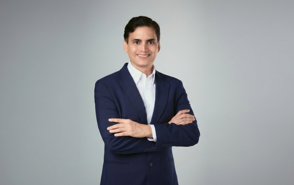 Mr. Kashyap Vora Senior Vice President – Investments & Business Development ONYX Hospitality Group