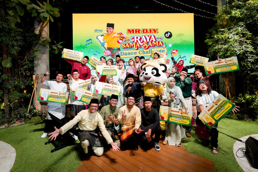 Image from: MR DIY Raya Sama Sama Open House Brings People Together