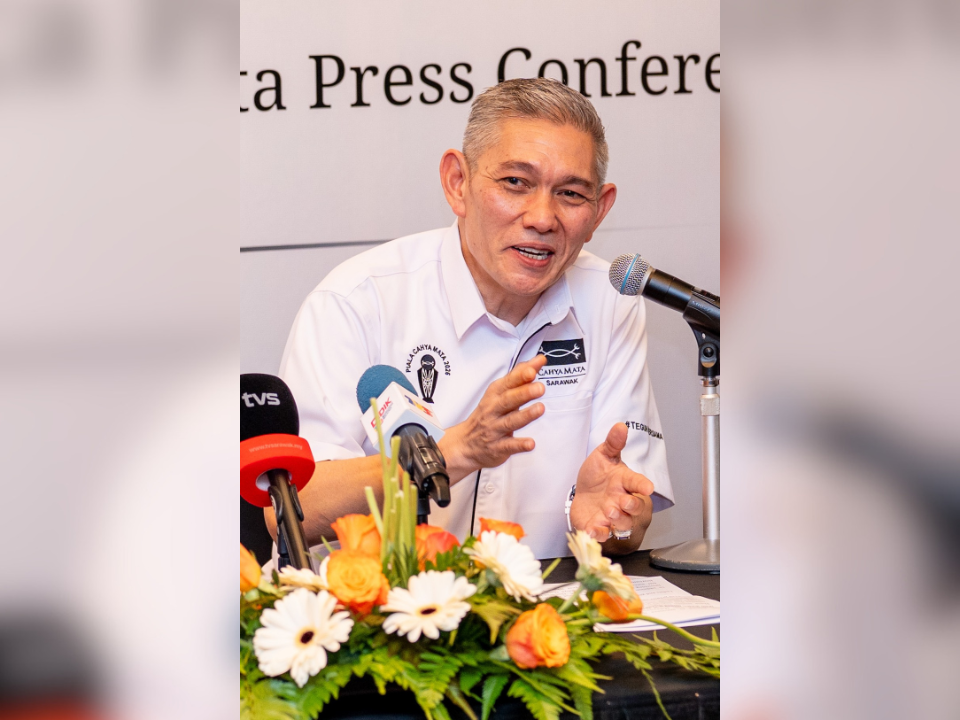 Image from: Cahya Mata Launches National Football and Cycling Push