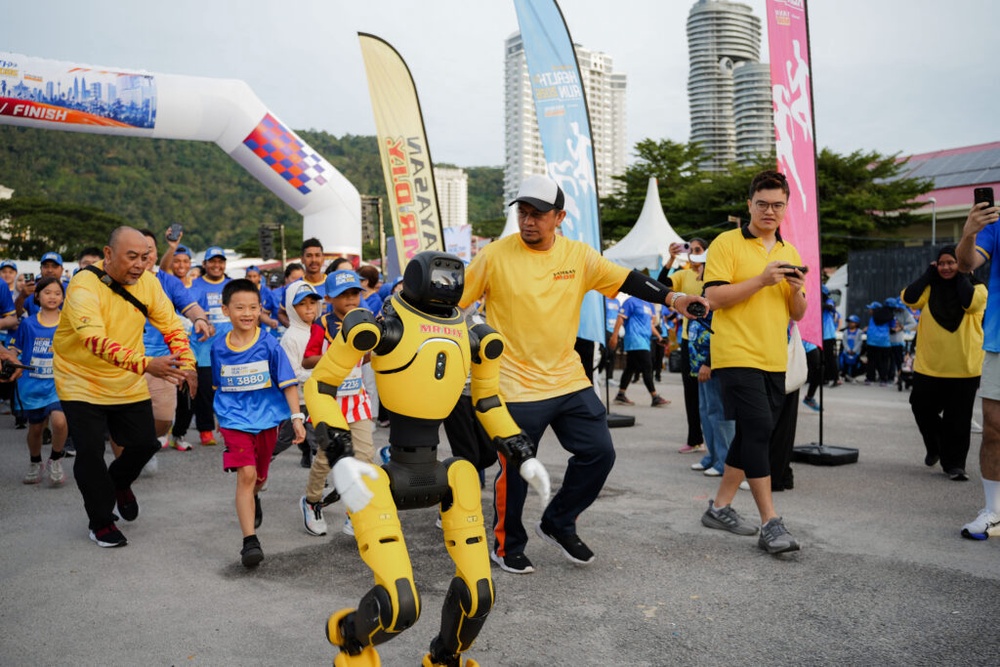 Image from: Him and Her Health Run 2026 Brings Together 2,500 Participants