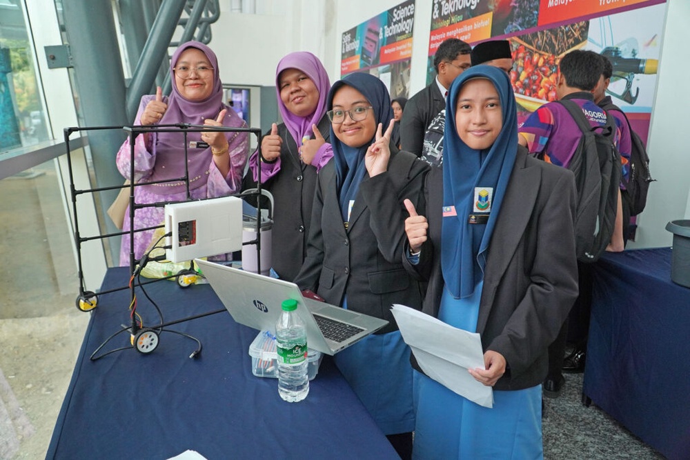 Image from: STEM Education in Terengganu Moves Beyond the Classroom