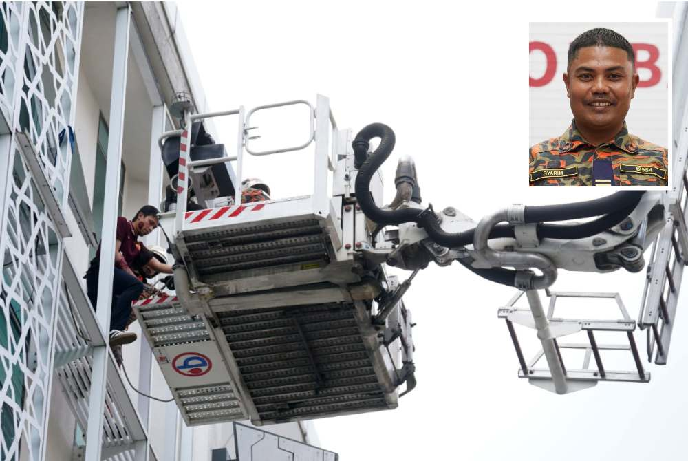 Image from: 'Explosion' sound startles PKNS headquarters