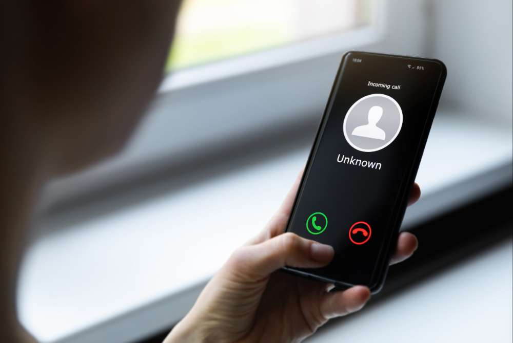 Image from: Two women in Pahang lose RM1.4 million in phone scam