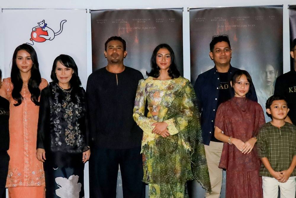Image from: Aghniny Haque dedicates role in 'Khadam' to her mother
