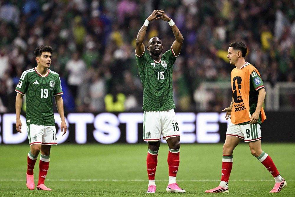 Image from: Mexico end 40-year World Cup knockout curse with win over Ecuador