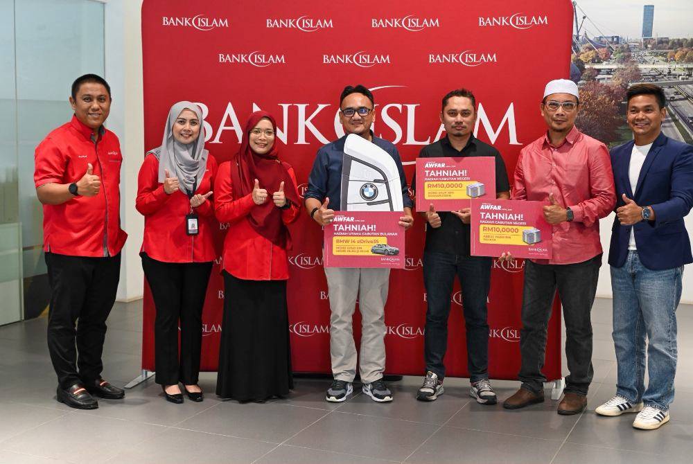 Image from: Long-term saving pays off as Bank Islam customer wins BMW i4 in Awfar 2026 Campaign