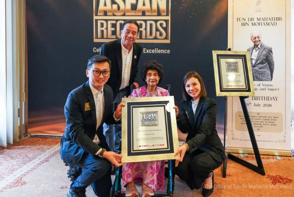 Image from: Tun M and Dr Hasmah set historic centenarian milestone as former leader couple