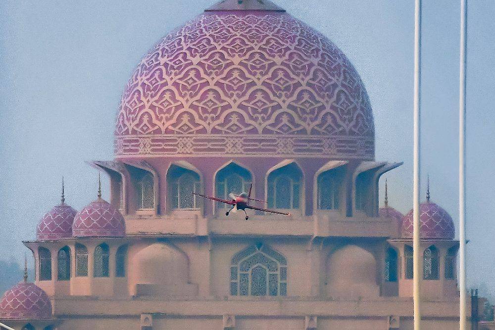 Image from: Thick haze expected in several areas including Putrajaya on Merdeka Day - MetMalaysia
