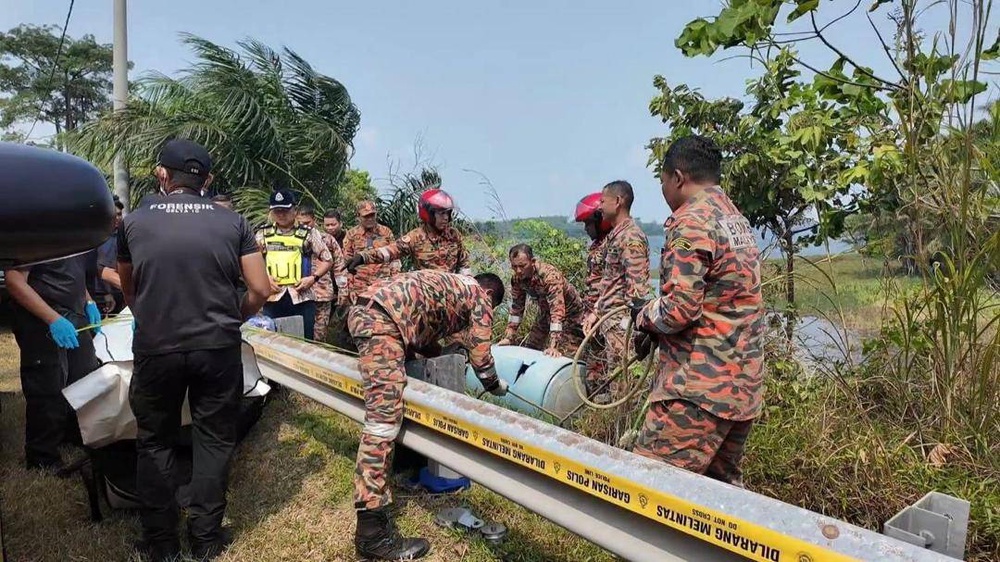 Image from: Police confirm human remains in drum found at Durian Tunggal Dam, murder probe underway
