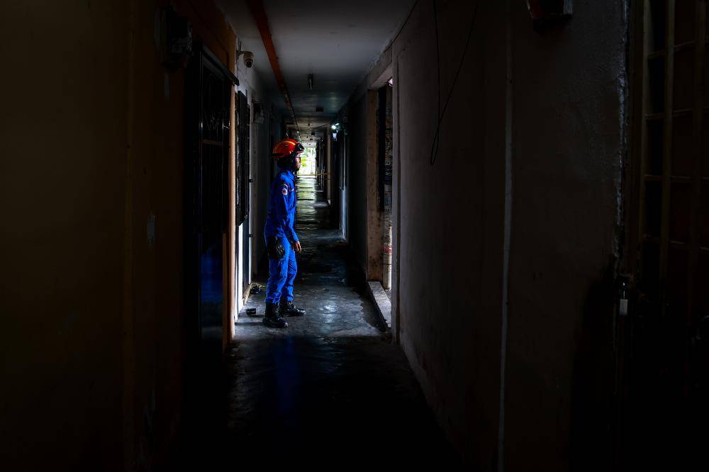 Image from: Investigation underway to determine safety of Damai Perdana apartment block