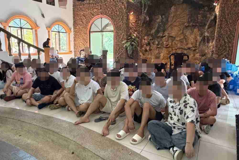 Image from: Abandoned Sungai Lembing resort turned into 24-hour scam call centre