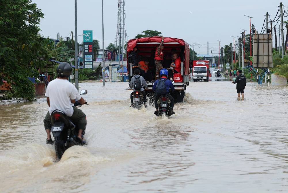 Image from: Monsoon transition to begin Oct 9, easing transboundary haze, likelihood of thunderstorm, flash flood - MetMalaysia